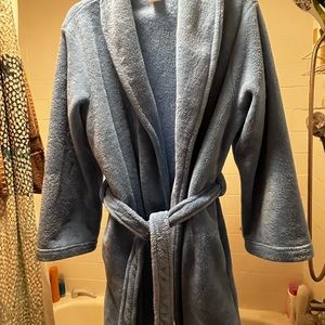 Women blue bath robe size small
